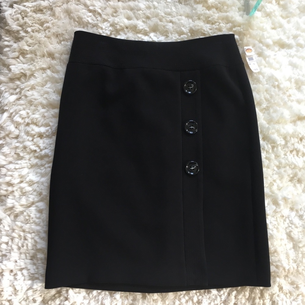 NWT Talbot’s black crepe skirt.